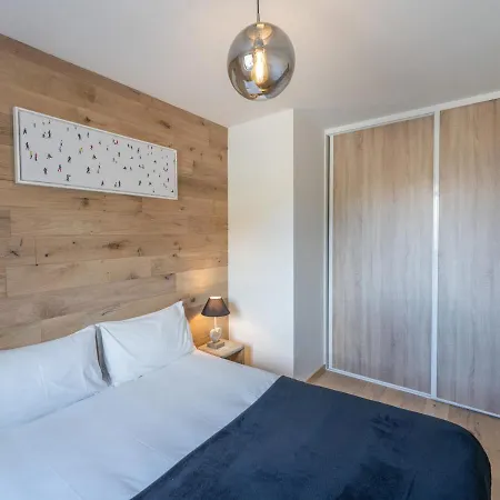 Neuf, 3 Ch., 8 Pers., Cabine, Au Pied Des Pistes A - Fr-1-563-112 Courchevel